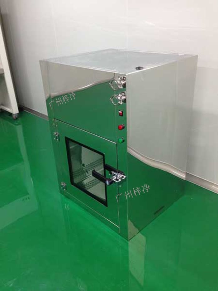 傳遞窗，又稱為隔離傳遞窗、氣閘室等，是一種能夠在不同潔凈度等級的環境之間實現物品和人員安全傳遞的設備。